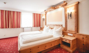 Hotels in Weer